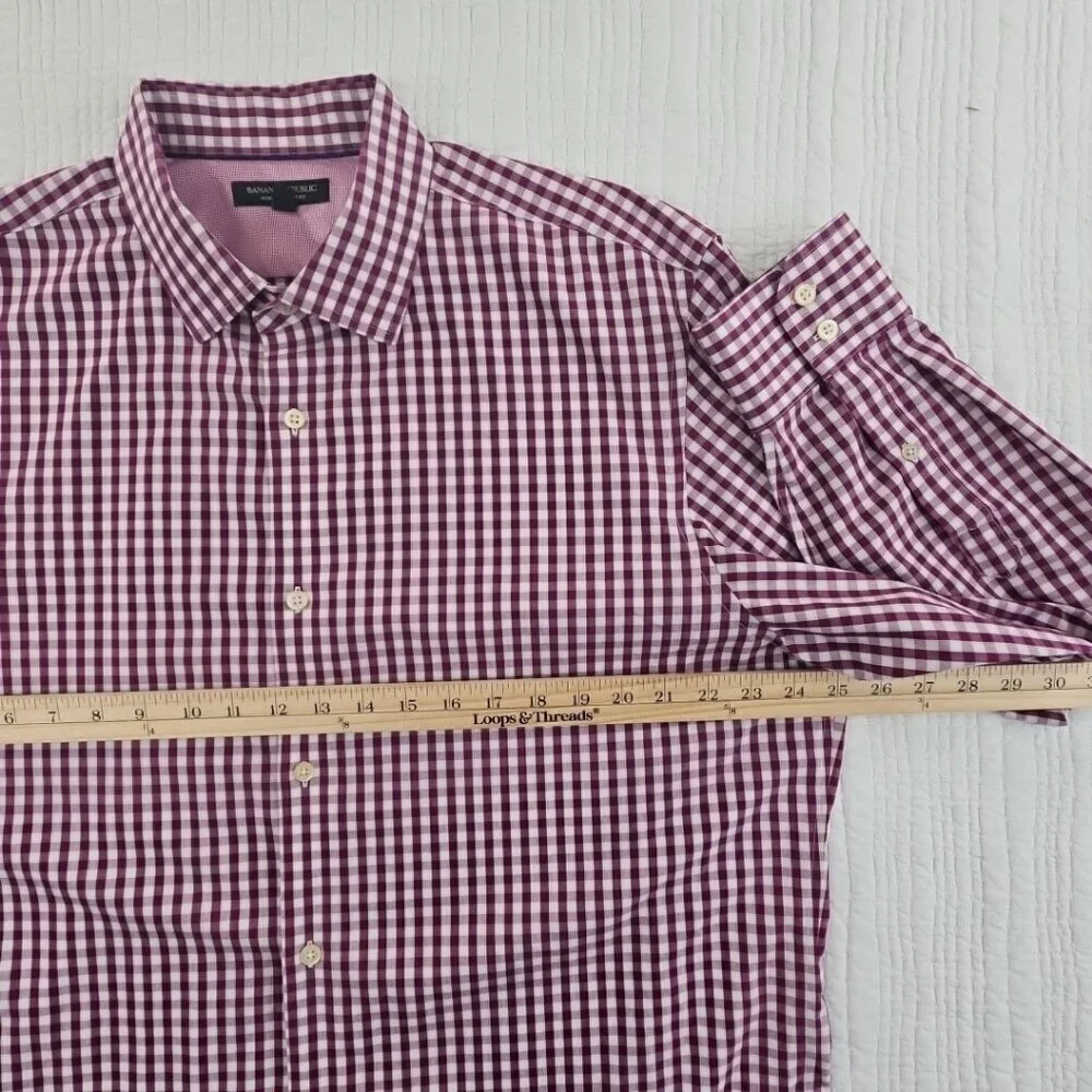 Banana Republic Shirt Men's XL Maroon Checked Non-Iron EUC LN Long Sleeves Slim‎